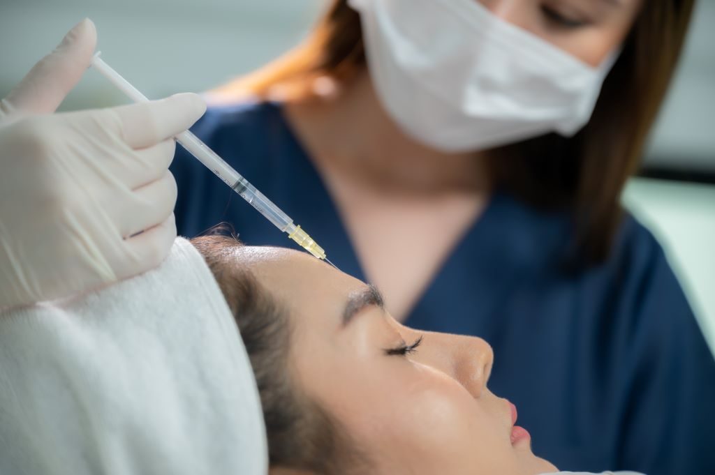 Botox can remove forehead lines, clinic in Bangkok