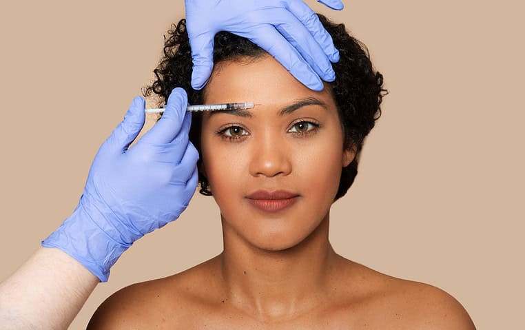 A-woman-undergoes-Sculptra-injections