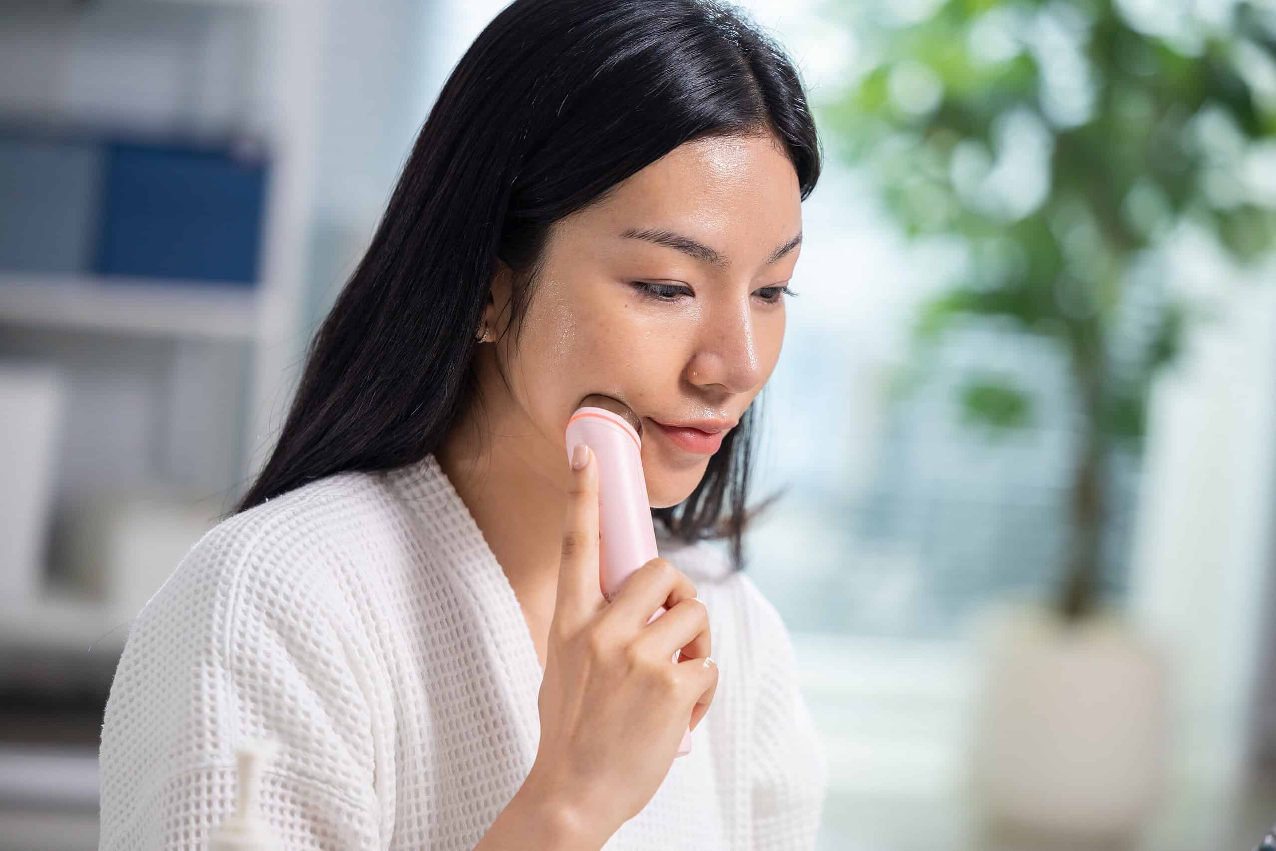 肝斑がなかなか治らない原因は毎日の摩擦かもしれません